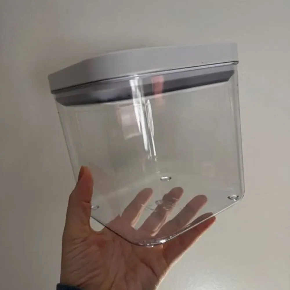 Two Original OXO POP 2.6qt/2.4L & 1.7qt/1.5L Rounded Square Tupperware